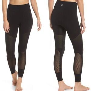 FP Movement High Rise Sculpt Breathable Mesh Seamless Yoga Black Leggings, Large